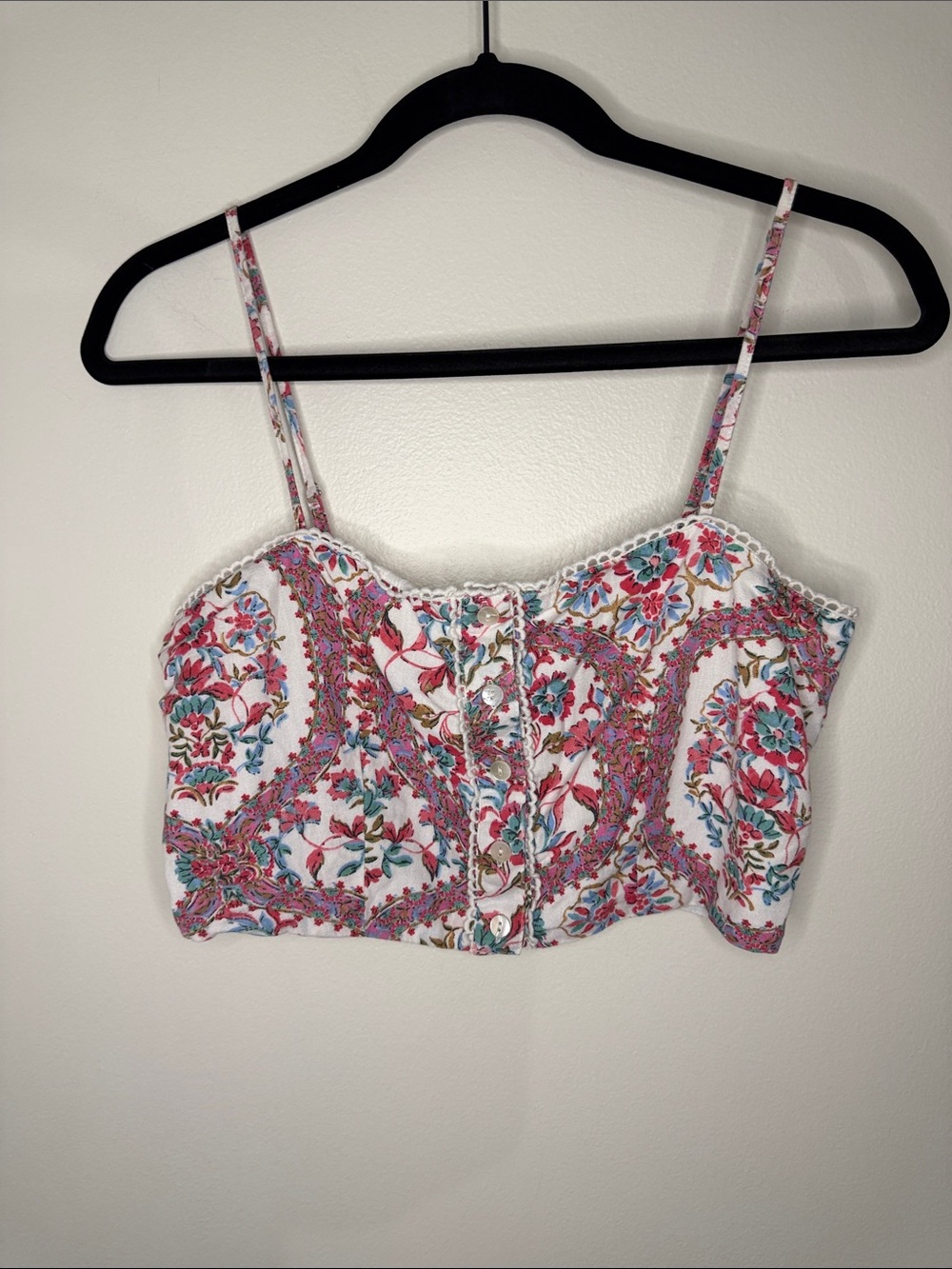 dRA Los Angeles Front Button Crop Top Floral Pink White Blue Spaghetti Strap Med